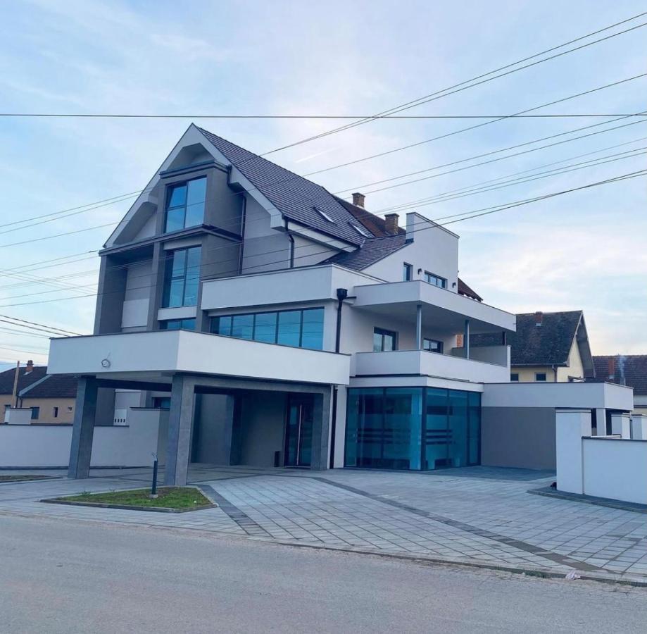 Villa Miss Bogatić Buitenkant foto